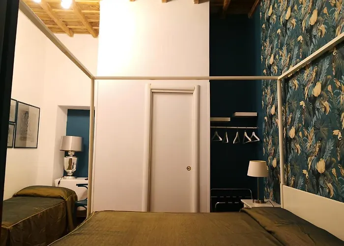Urbana 33