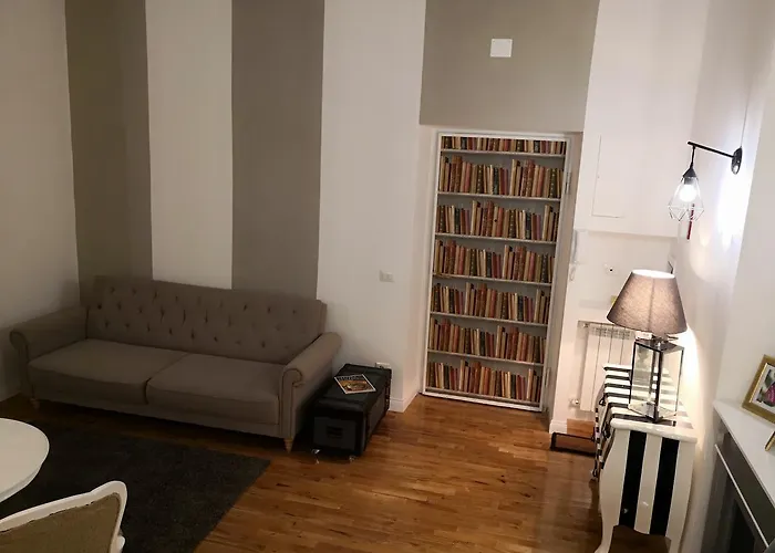 Urbana 33 Guest house 4*